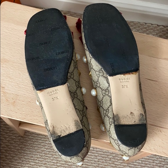 Gucci Flats with Receipt and Dust Bag - Picture 11 of 14